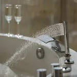 Grand Supreme Jacuzzi By Liuksai Klaipeda