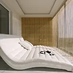Grand Supreme Jacuzzi By Liuksai Apartment Klaipeda