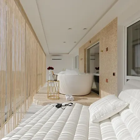 Grand Supreme Jacuzzi By Liuksai Lägenhet *