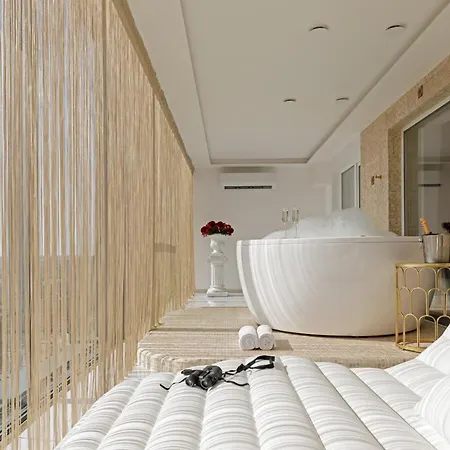 Grand Supreme Jacuzzi By Liuksai *