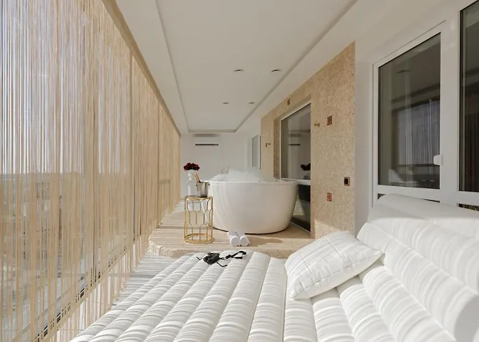 Grand Supreme Jacuzzi By Liuksai Διαμέρισμα *